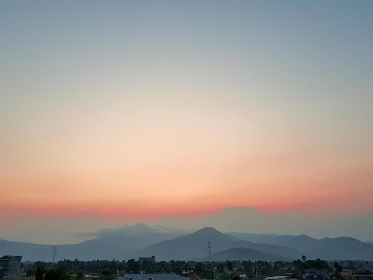 Montagne Regency Hotel Kampot Luaran gambar